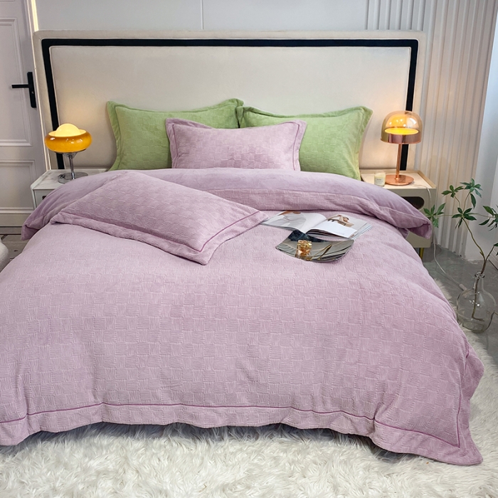 91家纺网 家纺一手货源 找家纺 凡客家居 2022新款牛奶绒雕花系列四件套 五饼-香芋紫