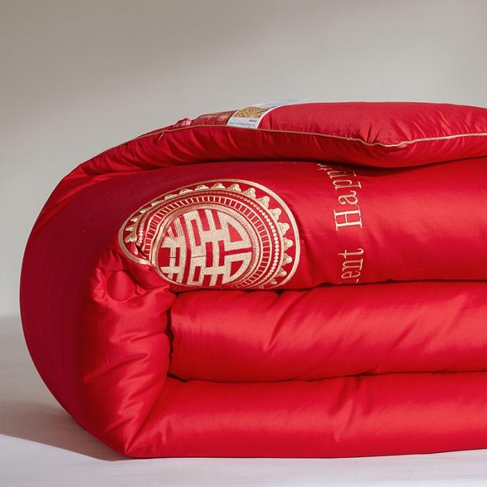 91家纺网 家纺一手货源 找家纺 （51%大豆）A类80支长绒棉51大豆婚庆被全棉结婚喜庆被红 喜事连连3