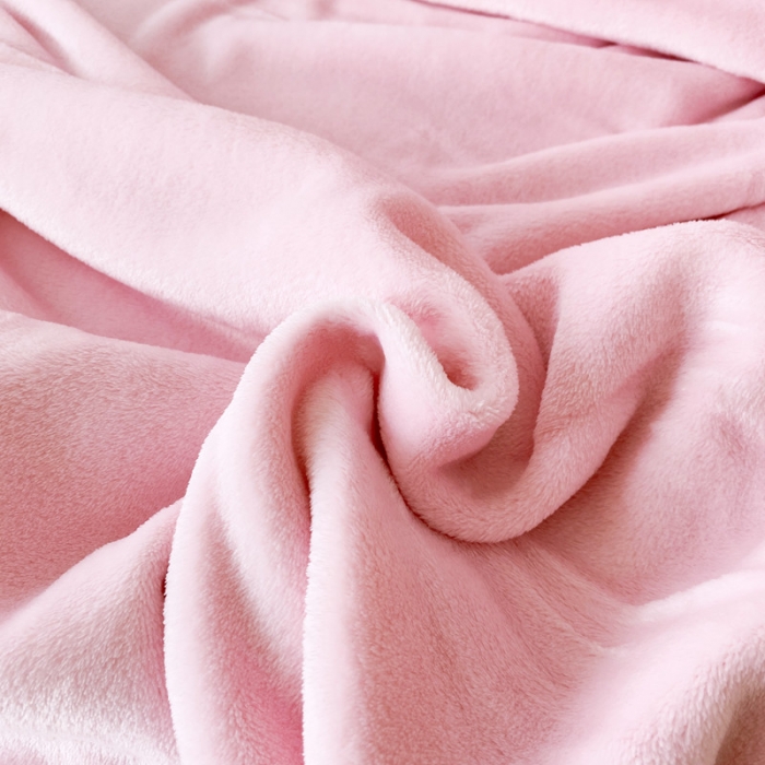91家纺网 家纺一手货源 找家纺 2025新款320g金貂绒亲肤盖毯加厚纯色珊瑚绒素色法兰绒毯子外贸高端款粉色