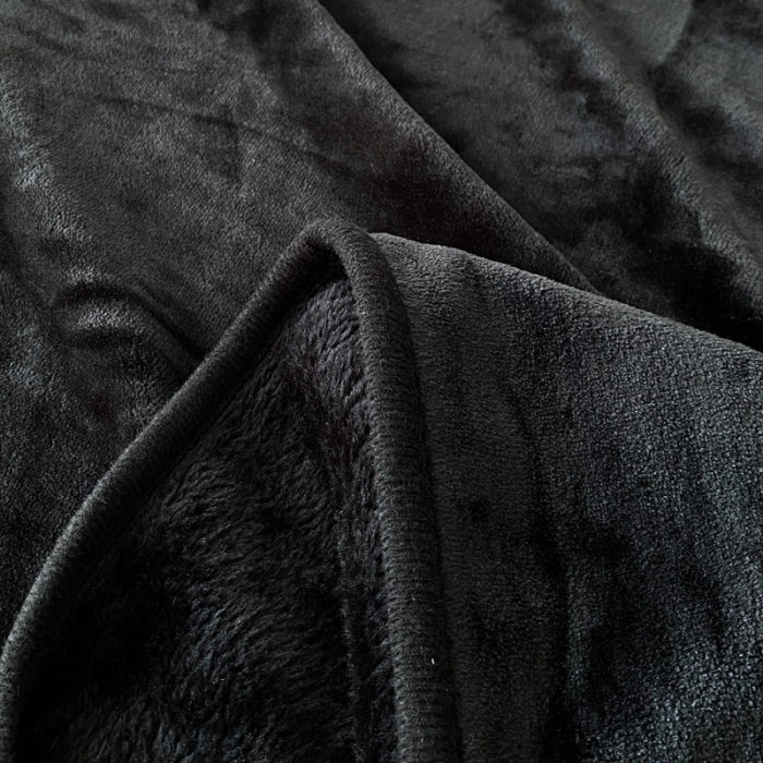 91家纺网 家纺一手货源 找家纺 2025新款320g金貂绒亲肤盖毯加厚纯色珊瑚绒素色法兰绒毯子外贸高端款黑色