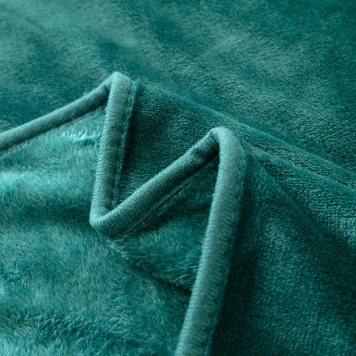 91家纺网 家纺一手货源 找家纺 2025新款320g金貂绒亲肤盖毯加厚纯色珊瑚绒素色法兰绒毯子外贸高端款墨绿