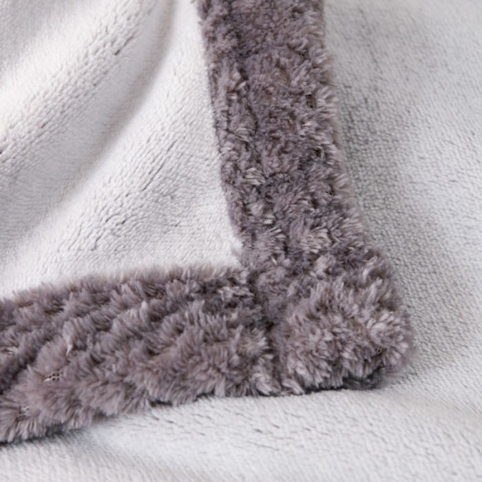 91家纺网 家纺一手货源 找家纺 来菲毛毯 2025新款背印剪花牛奶绒毛毯加厚双层毯子不掉毛高端毯子灰公式