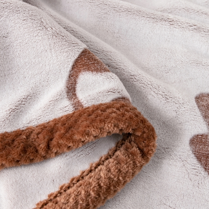 91家纺网 家纺一手货源 找家纺 来菲毛毯 2025新款背印剪花牛奶绒毛毯加厚毯子不掉毛高端毯子咖啡熊