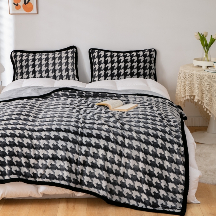 91家纺网 家纺一手货源 找家纺 来菲毛毯 2025新款背印剪花牛奶绒毛毯加厚毯子不掉毛高端毯子千鸟格