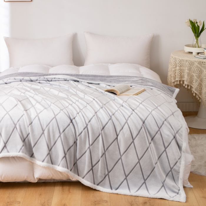 91家纺网 家纺一手货源 找家纺 来菲毛毯 2025新款背印剪花牛奶绒毛毯加厚毯子不掉毛高端毯子菱形格