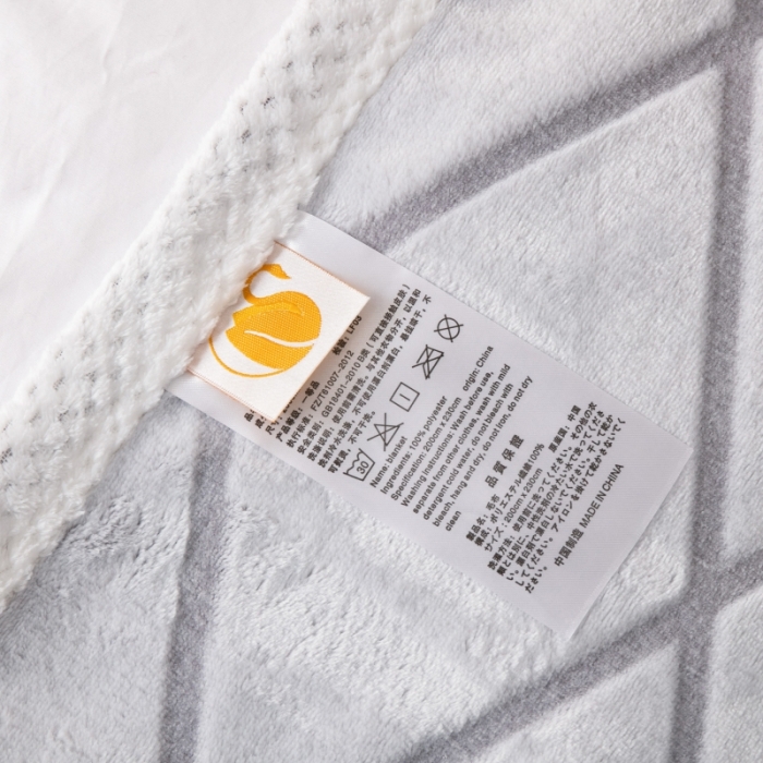 91家纺网 家纺一手货源 找家纺 来菲毛毯 2025新款背印剪花牛奶绒毛毯加厚毯子不掉毛高端毯子菱形格