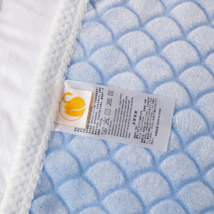 91家纺网 家纺一手货源 找家纺 来菲毛毯 2025新款背印剪花牛奶绒毛毯加厚毯子不掉毛高端毯子鱼鳞纹