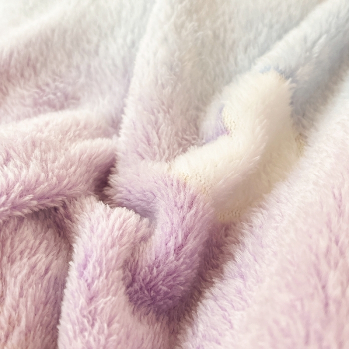 91家纺网 家纺一手货源 找家纺 2022新款5D牛奶绒雪花绒单被套 梦幻彩虹