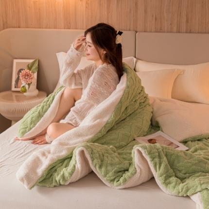 91家纺网 家纺一手货源 找家纺 简爱 2025塔芙绒纯色羊羔绒多功能毛毯被套休闲毯 菱形茉格-海藻绿