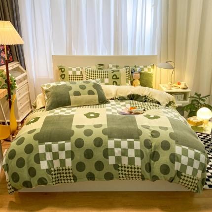 桃子家居 2022新款ins轻奢简约北欧加厚牛奶绒系列四件套 绿花棋盘格