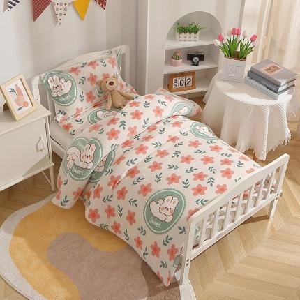 91家纺网 家纺一手货源 找家纺 八零年代2022新款双面牛奶绒儿童三件套幼儿园卡通保暖多件套 甜蜜小兔