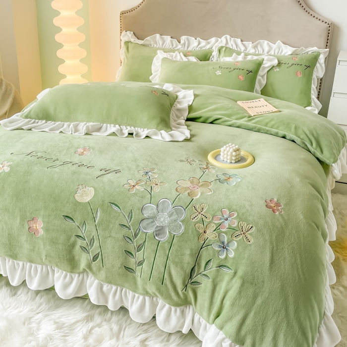 91家纺网 家纺一手货源 找家纺 （总）凯美2022新款牛奶绒四件套花镜系列