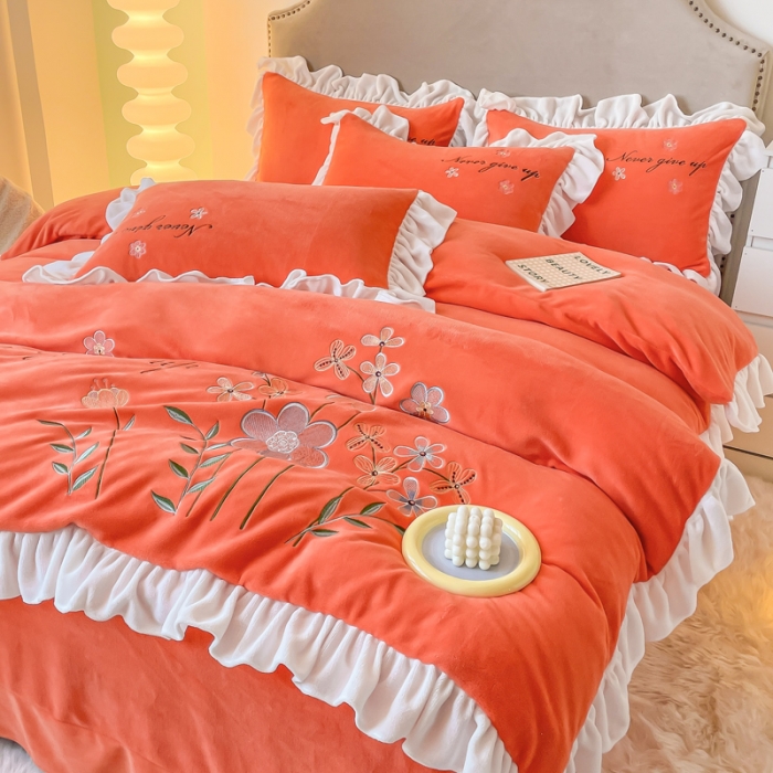 91家纺网 家纺一手货源 找家纺 凯美2022新款牛奶绒四件套花镜系列 橘色