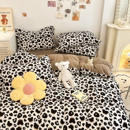 91家纺网 家纺一手货源 找家纺 川悦生活 2022直播供货高克重小清新牛奶绒四件套 豹纹小熊