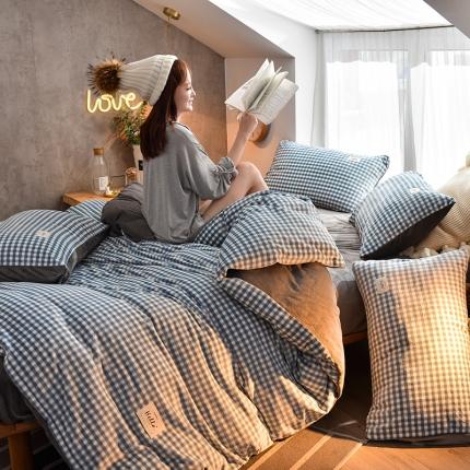 91家纺网 家纺一手货源 找家纺 花漾2023新款无印极简风牛奶绒四件套 小格 蓝