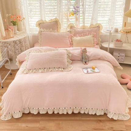 91家纺网 家纺一手货源 找家纺 （总）恩和 2024新款牛奶绒雕花绒法式小香风四件套