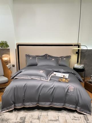 91家纺网 家纺一手货源 找家纺 爱缦 2022新款梦芭莎系列100支长绒棉奥棉四件套 帝都灰