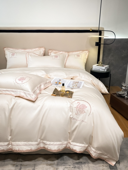 91家纺网 家纺一手货源 找家纺 爱缦 2022新款梦芭莎系列100支长绒棉奥棉四件套 奶昔白