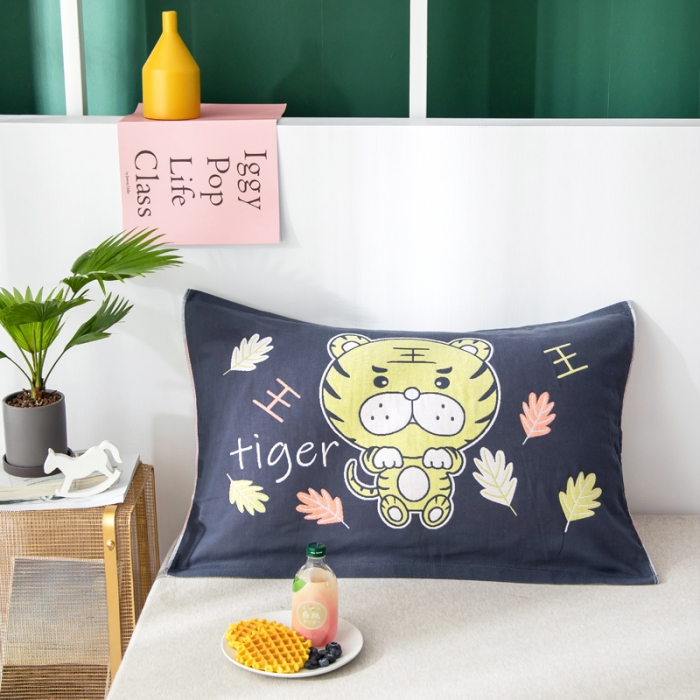 91家纺网 家纺一手货源 找家纺 朴尔 2022新款十二生肖定位大版花全棉四层纱布枕巾（一对） 威风虎（53*78成人）