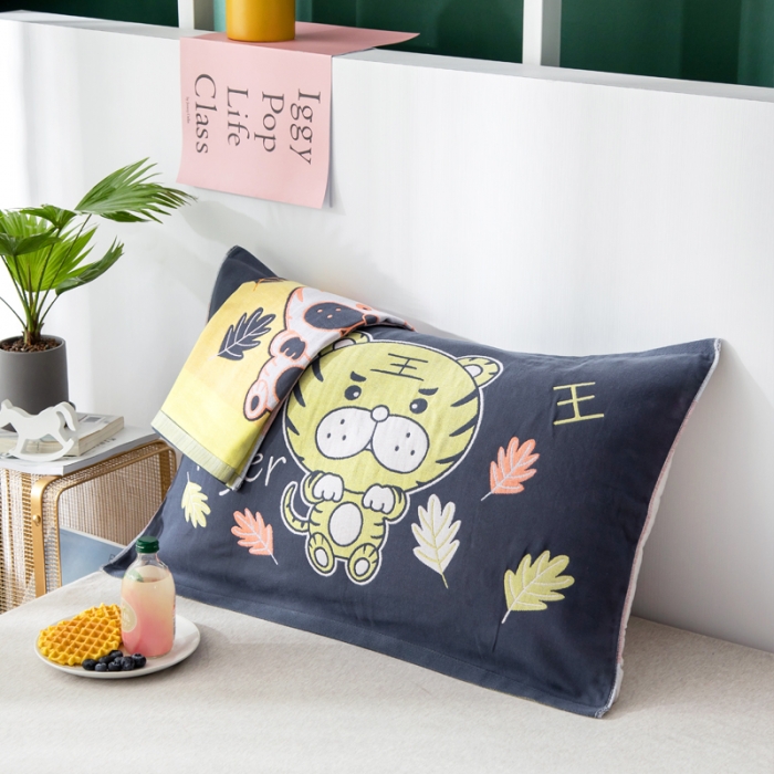 91家纺网 家纺一手货源 找家纺 朴尔 2022新款十二生肖定位大版花全棉四层纱布枕巾（一对） 威风虎（53*78成人）