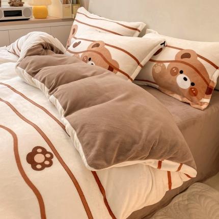 91家纺网 家纺一手货源 找家纺 川悦生活 2022供货高克重小清新牛奶绒印花四件套 幸运小熊