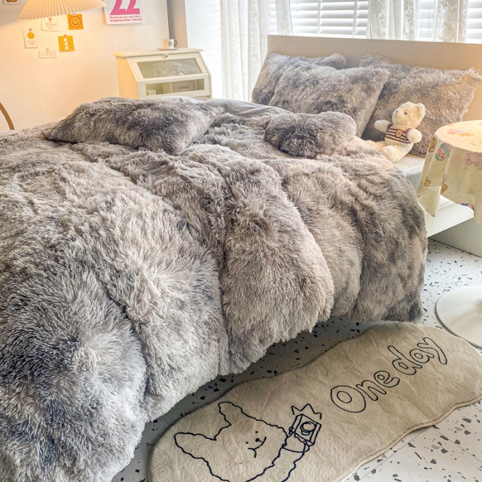 91家纺网 家纺一手货源 找家纺 邦妮 2024新款云貂绒彩色四件套 相依相恋