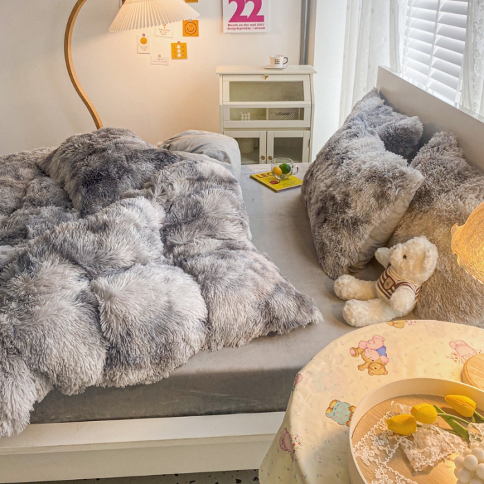 91家纺网 家纺一手货源 找家纺 邦妮 2024新款云貂绒彩色四件套 相依相恋