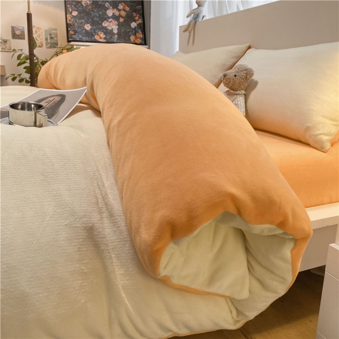 91家纺网 家纺一手货源 找家纺 古吉梦2022款+纯色双拼牛奶绒四件套双拼牛奶绒-奶黄+橘黄