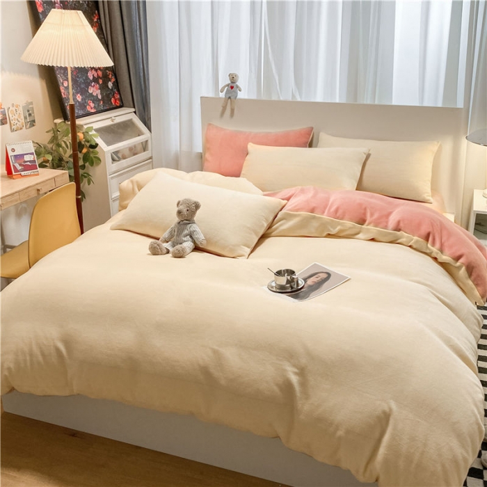 91家纺网 家纺一手货源 找家纺 古吉梦 2022纯色双拼牛奶绒四件套 双拼牛奶绒-奶黄+藕粉