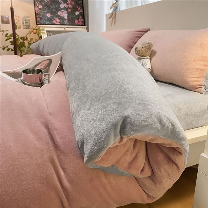 91家纺网 家纺一手货源 找家纺 古吉梦 2022纯色双拼牛奶绒四件套 双拼牛奶绒-藕粉+浅灰