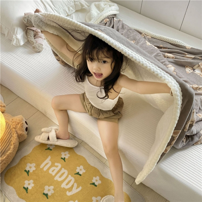 91家纺网 家纺一手货源 找家纺 古吉梦2022新款+牛奶绒+羊羔绒双层毯 巴比熊