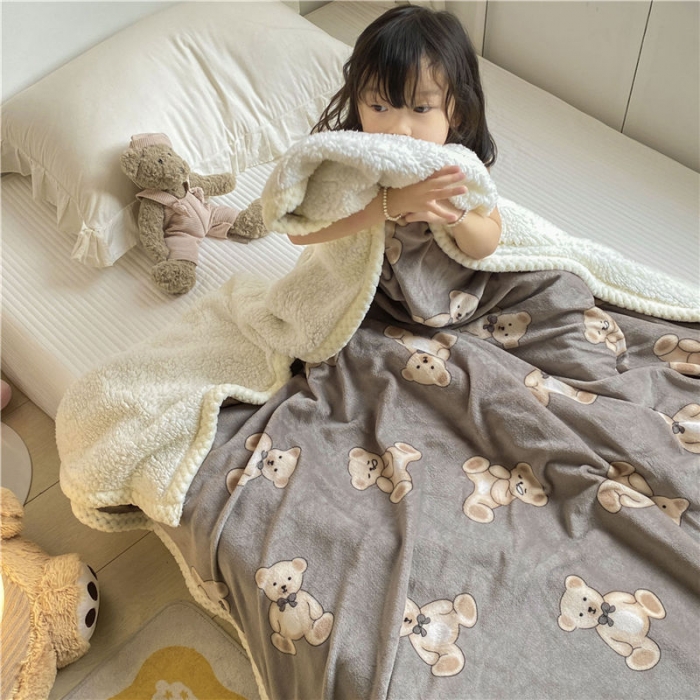 91家纺网 家纺一手货源 找家纺 古吉梦2022新款+牛奶绒+羊羔绒双层毯 巴比熊