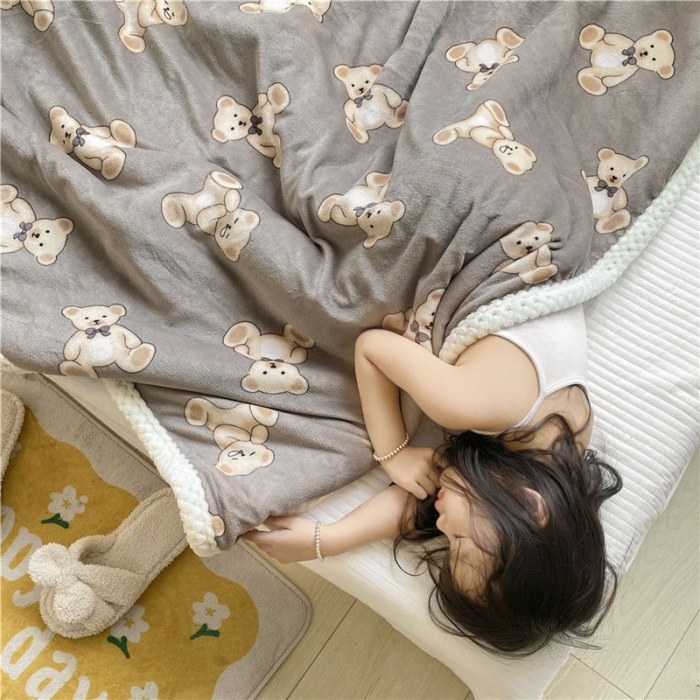 91家纺网 家纺一手货源 找家纺 古吉梦2022新款+牛奶绒+羊羔绒双层毯 巴比熊