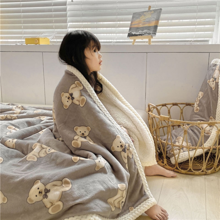 91家纺网 家纺一手货源 找家纺 古吉梦2022新款+牛奶绒+羊羔绒双层毯 巴比熊