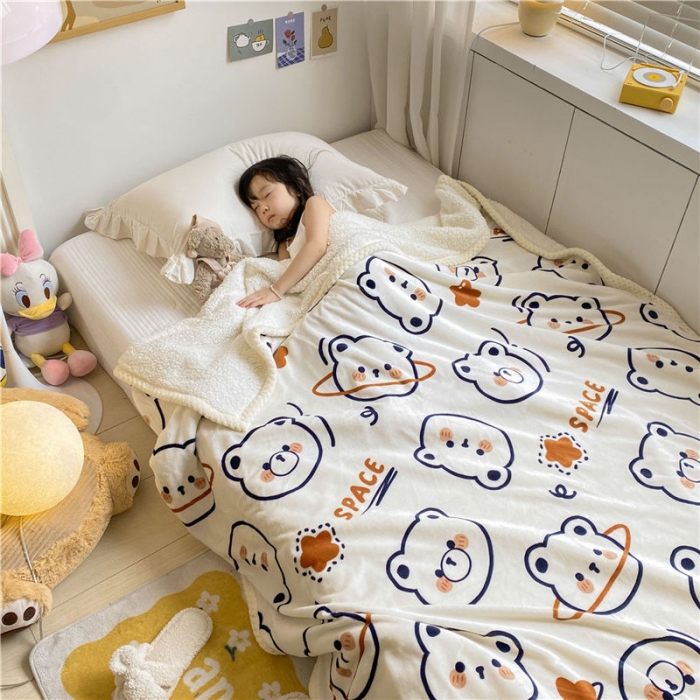 91家纺网 家纺一手货源 找家纺 古吉梦2022新款+牛奶绒+羊羔绒双层毯 白熊