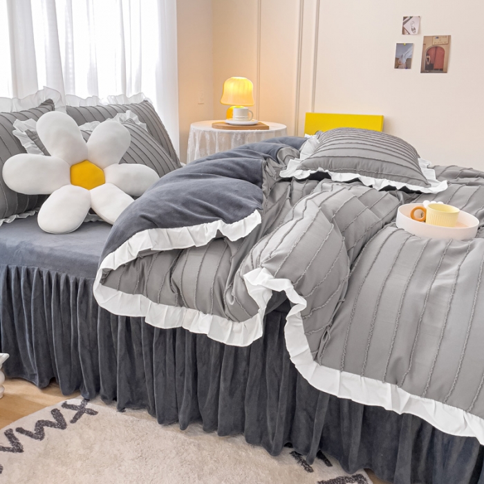 91家纺网 家纺一手货源 找家纺 绒兔兔 2022新款立体剪花牛奶绒四件套 温柔灰