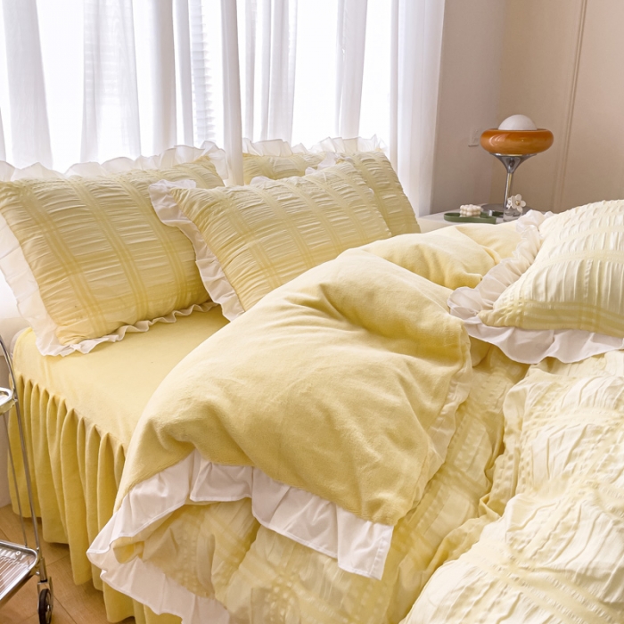 91家纺网 家纺一手货源 找家纺 绒兔兔 A版泡泡纱+B版牛奶绒韩版床裙床单四件套 淡黄