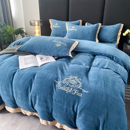91家纺网 家纺一手货源 找家纺 铠畅 2022年新款冬季爆款牛奶绒绒四件套 皇冠-蓝