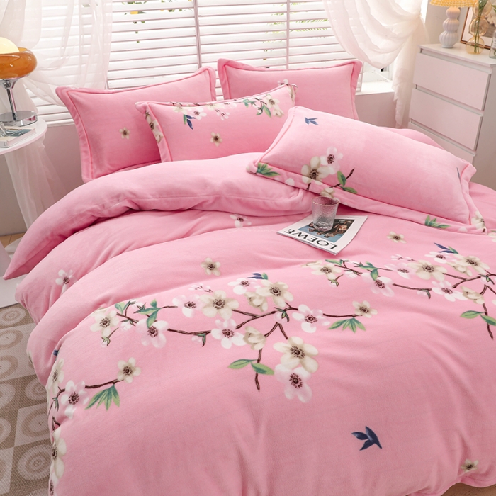 91家纺网 家纺一手货源 找家纺 优姿2022新款9斤重牛奶棉床裙款四件套 芙蓉海棠