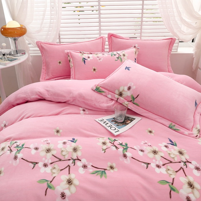 91家纺网 家纺一手货源 找家纺 优姿2022新款9斤重牛奶棉床裙款四件套 芙蓉海棠