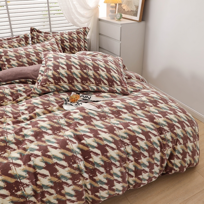 91家纺网 家纺一手货源 找家纺 优姿2022新款9斤重牛奶棉床裙款四件套 千鸟格-豆沙