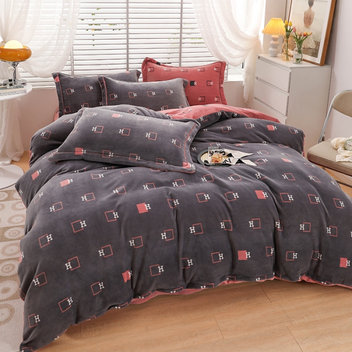 91家纺网 家纺一手货源 找家纺 优姿2022新款9斤重牛奶棉床裙款四件套 西雅图-咖