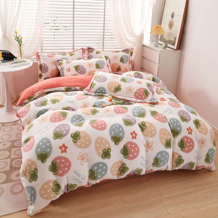 91家纺网 家纺一手货源 找家纺 优姿2022新款9斤重牛奶棉床裙款四件套 小草莓