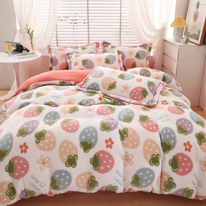 91家纺网 家纺一手货源 找家纺 优姿2022新款9斤重牛奶棉床裙款四件套 小草莓