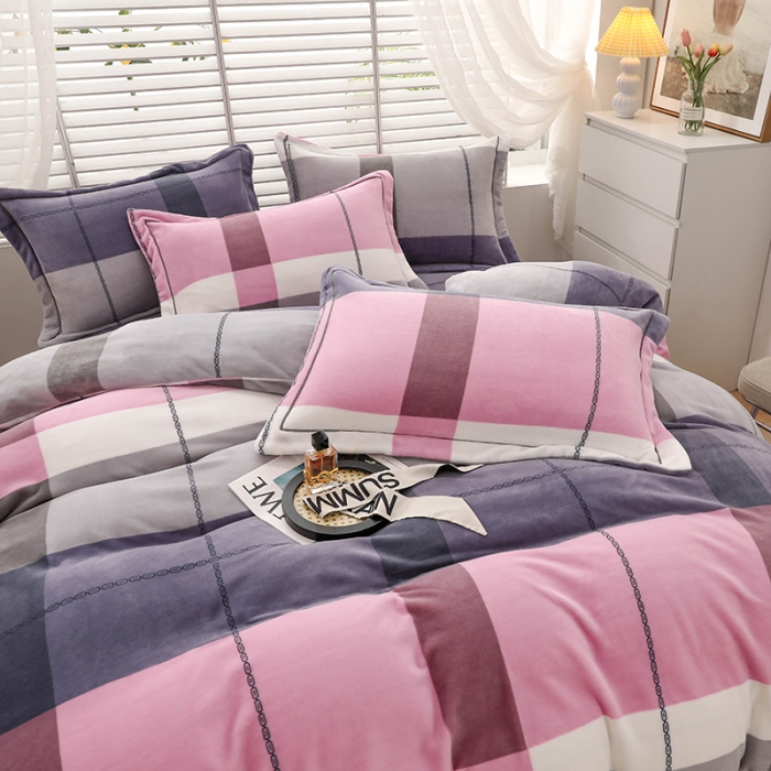 91家纺网 家纺一手货源 找家纺 优姿2022新款9斤重牛奶棉床裙款四件套 小时光-粉