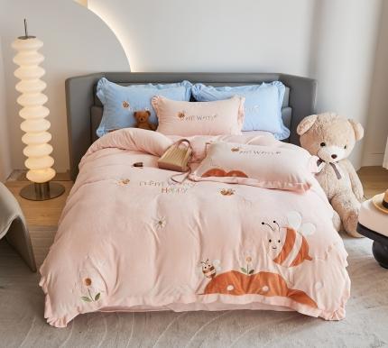 91家纺网 家纺一手货源 找家纺 （总）名品优仓 2022新款230g牛奶绒刺绣四件套-小蜜蜂