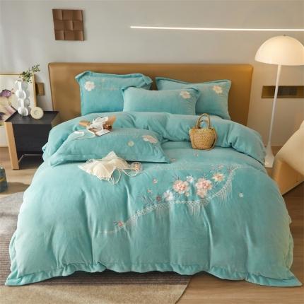 91家纺网 家纺一手货源 找家纺 （总）名品优仓 新款230g牛奶绒刺绣四件套-贝拉花园