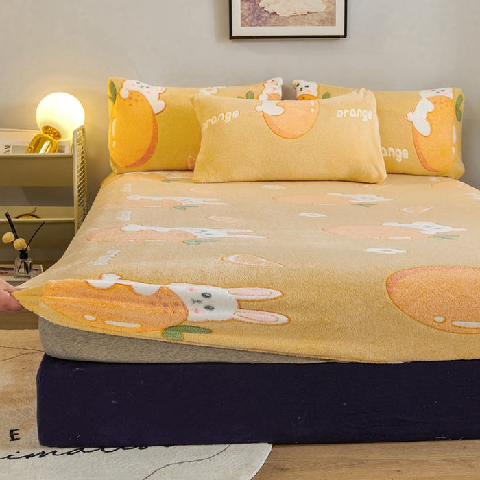 91家纺网 家纺一手货源 找家纺 被多多 2022新款3D立体高克重雪花绒印花床笠 萌萌兔