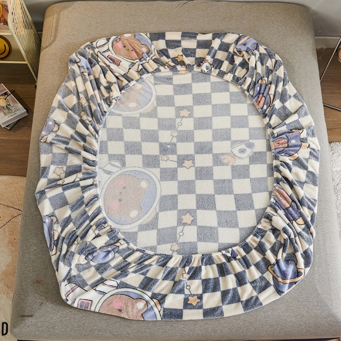 91家纺网 家纺一手货源 找家纺 被多多 2022新款3D立体高克重雪花绒印花床笠 太空漫游