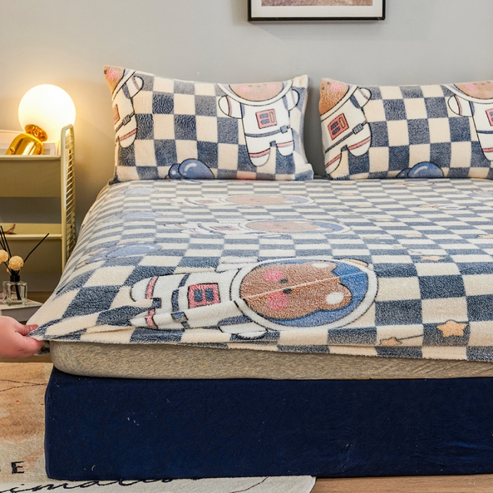 91家纺网 家纺一手货源 找家纺 被多多 2022新款3D立体高克重雪花绒印花床笠 太空漫游